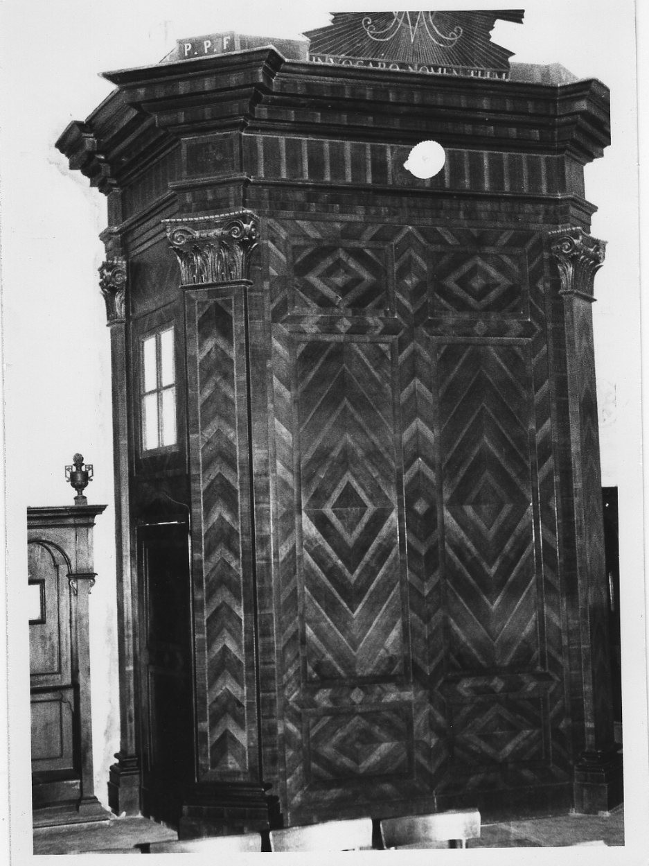 bussola d'ingresso, opera isolata - bottega italiana (secc. XVII/ XVIII)