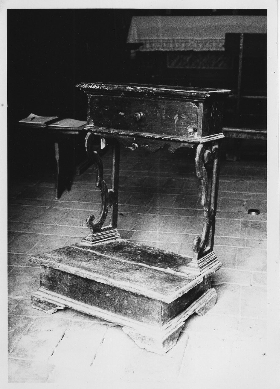 inginocchiatoio, opera isolata - bottega italiana (sec. XVII)