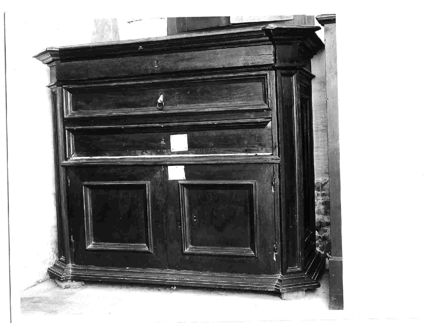 armadio da sacrestia, opera isolata - bottega umbra (sec. XVIII)