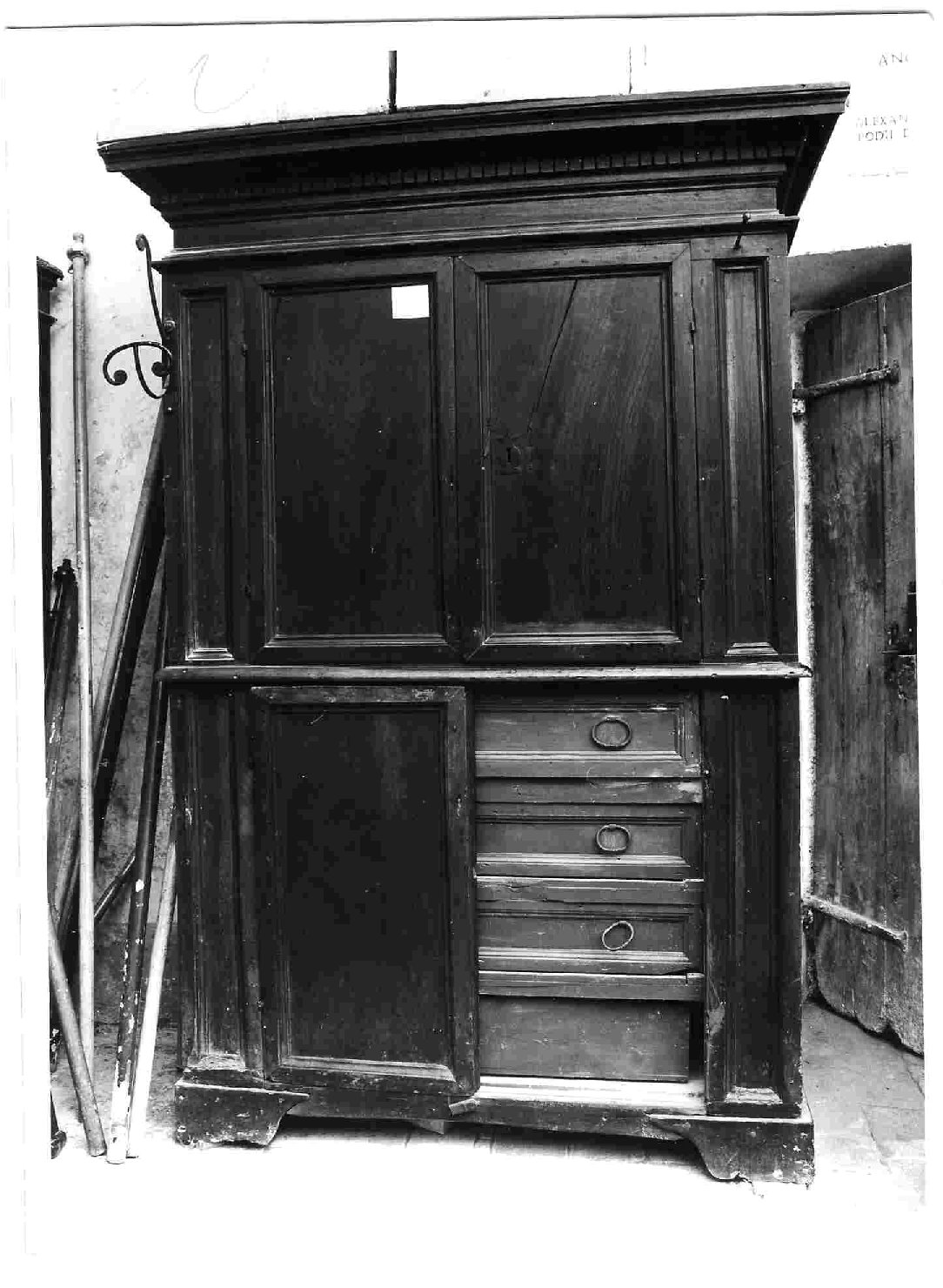 armadietto per oli santi, opera isolata - bottega umbra (sec. XVIII)