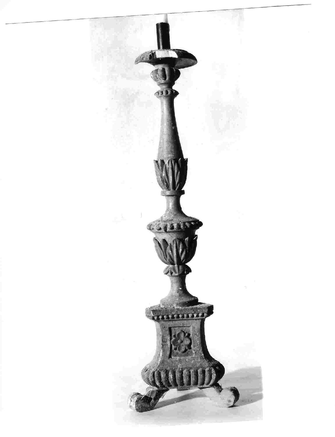 candelabro, serie - bottega umbra (prima metà sec. XVIII)