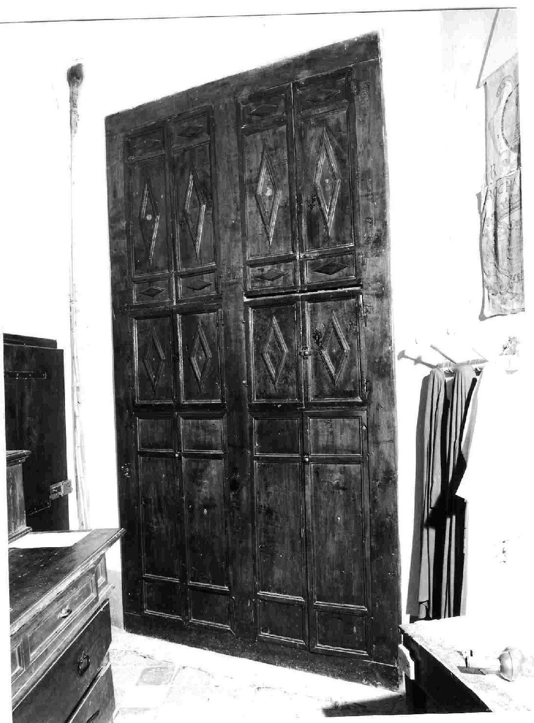 armadio - a muro, opera isolata - bottega umbra (sec. XVII)