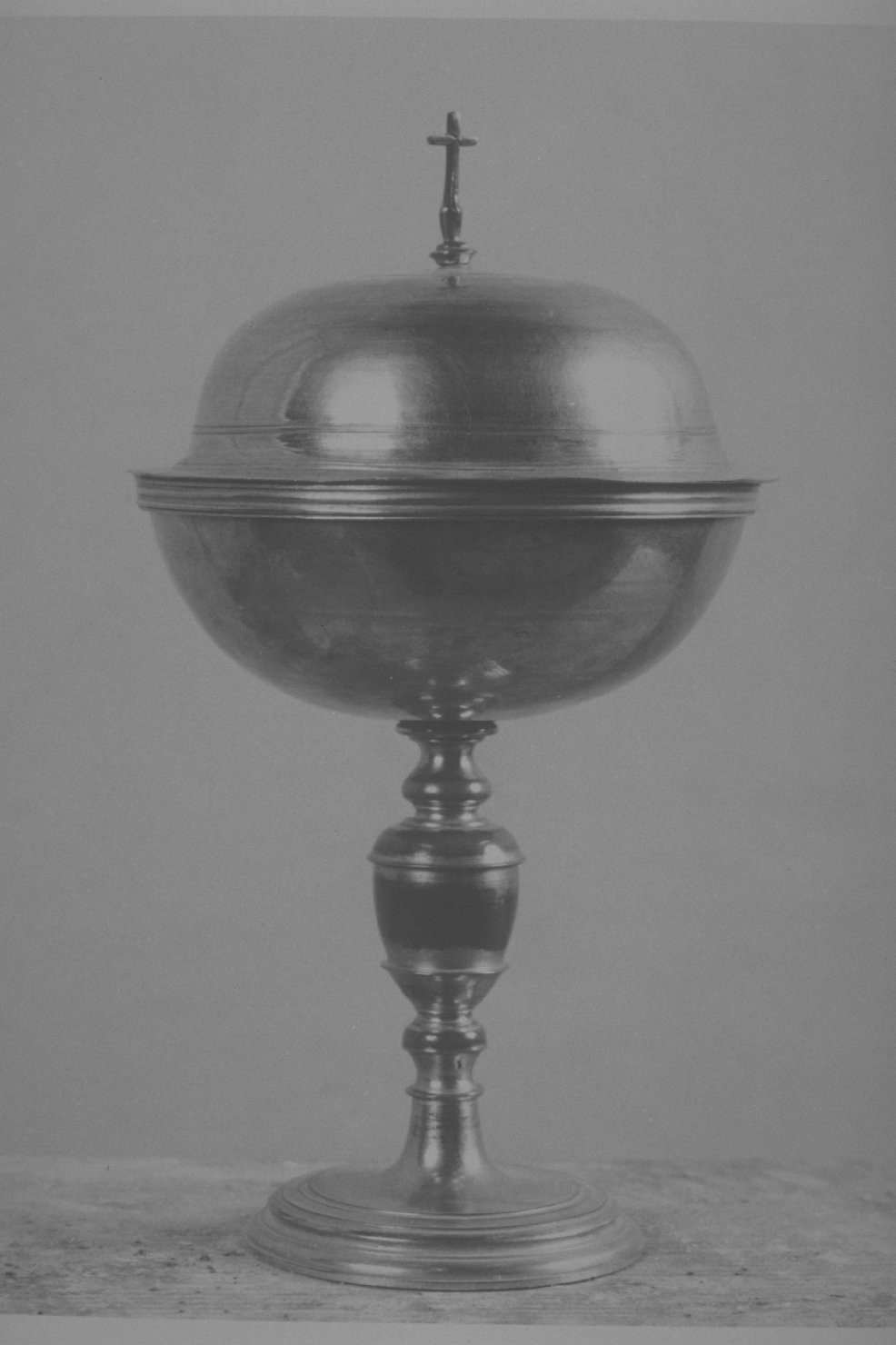 pisside, opera isolata - bottega umbra (fine/inizio secc. XVI/ XVII)