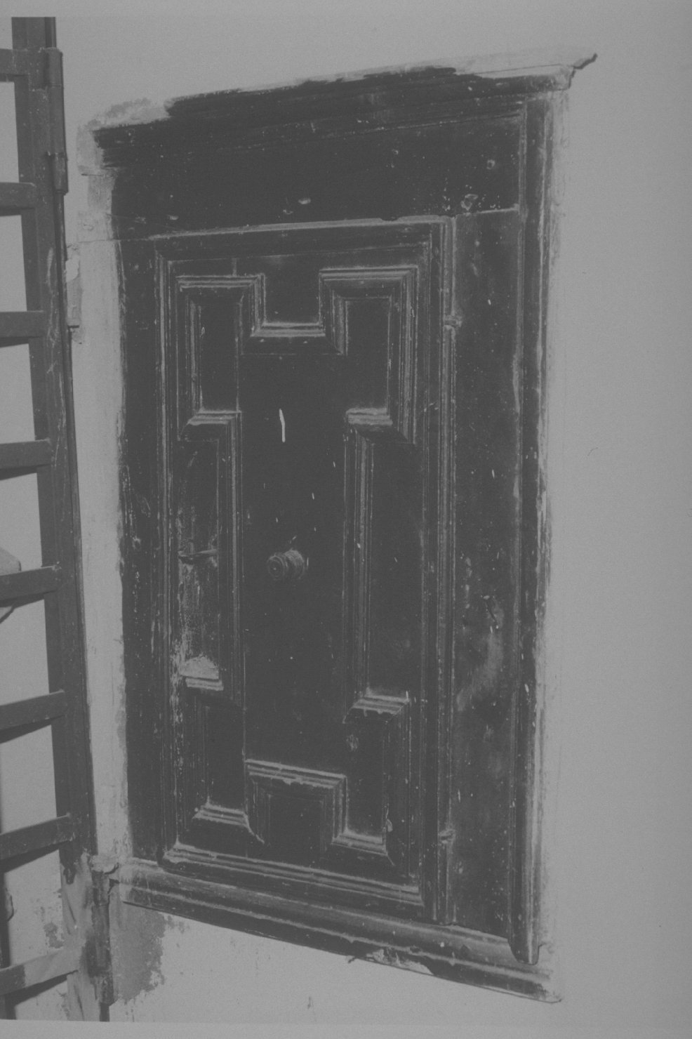 armadio - a muro, opera isolata - bottega umbra (sec. XVI)