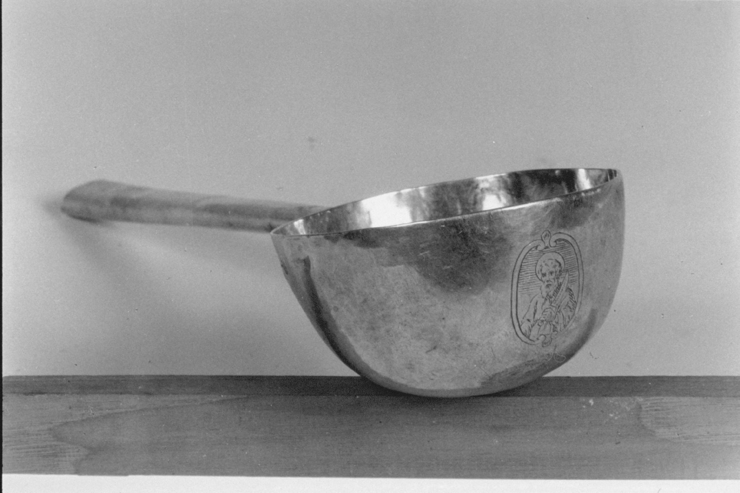 mestolo battesimale, opera isolata - bottega Italia centrale (seconda metà sec. XVI)