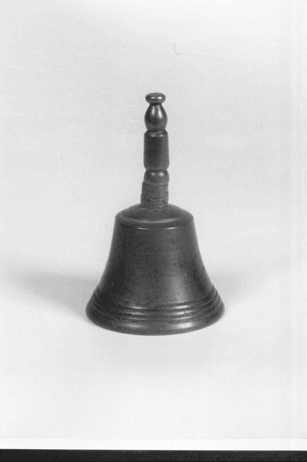 campanello d'altare, opera isolata - bottega umbra (sec. XVI)