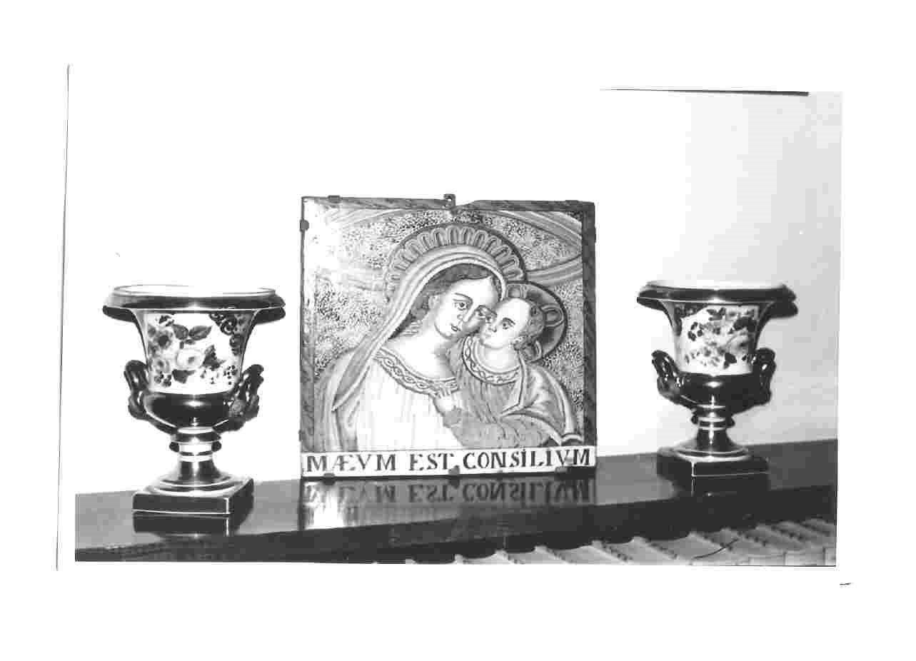 Madonna con Bambino (mattonella, opera isolata) - ambito Italia centrale (sec. XVI)