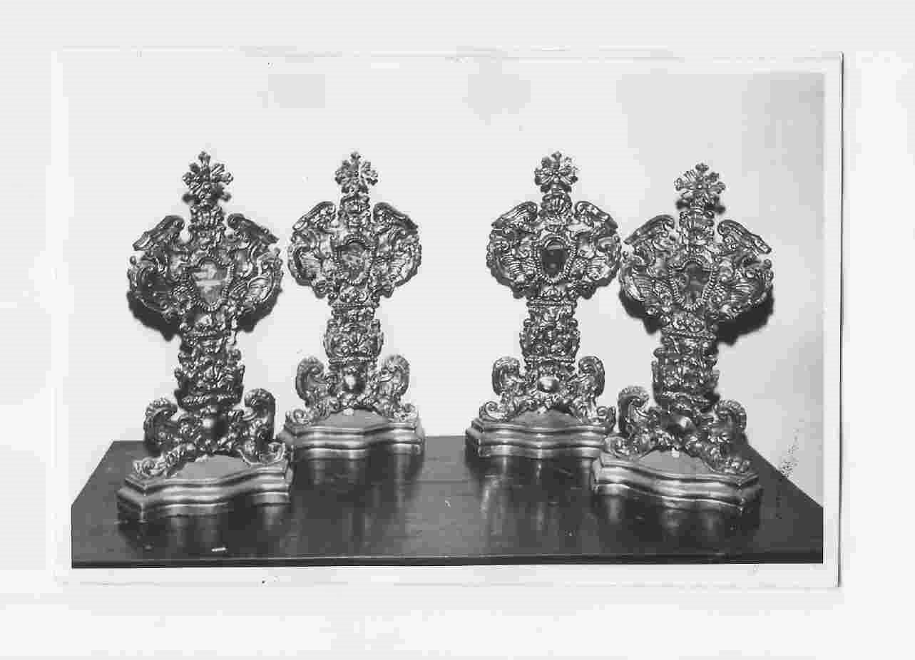 reliquiario, serie - bottega Italia centrale (sec. XVIII)