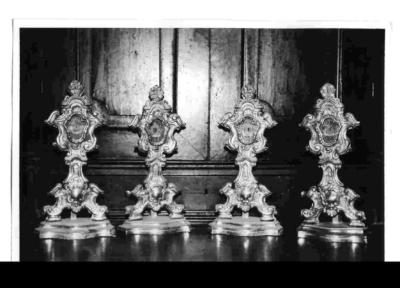 reliquiario, serie - bottega Italia centrale (sec. XVIII)