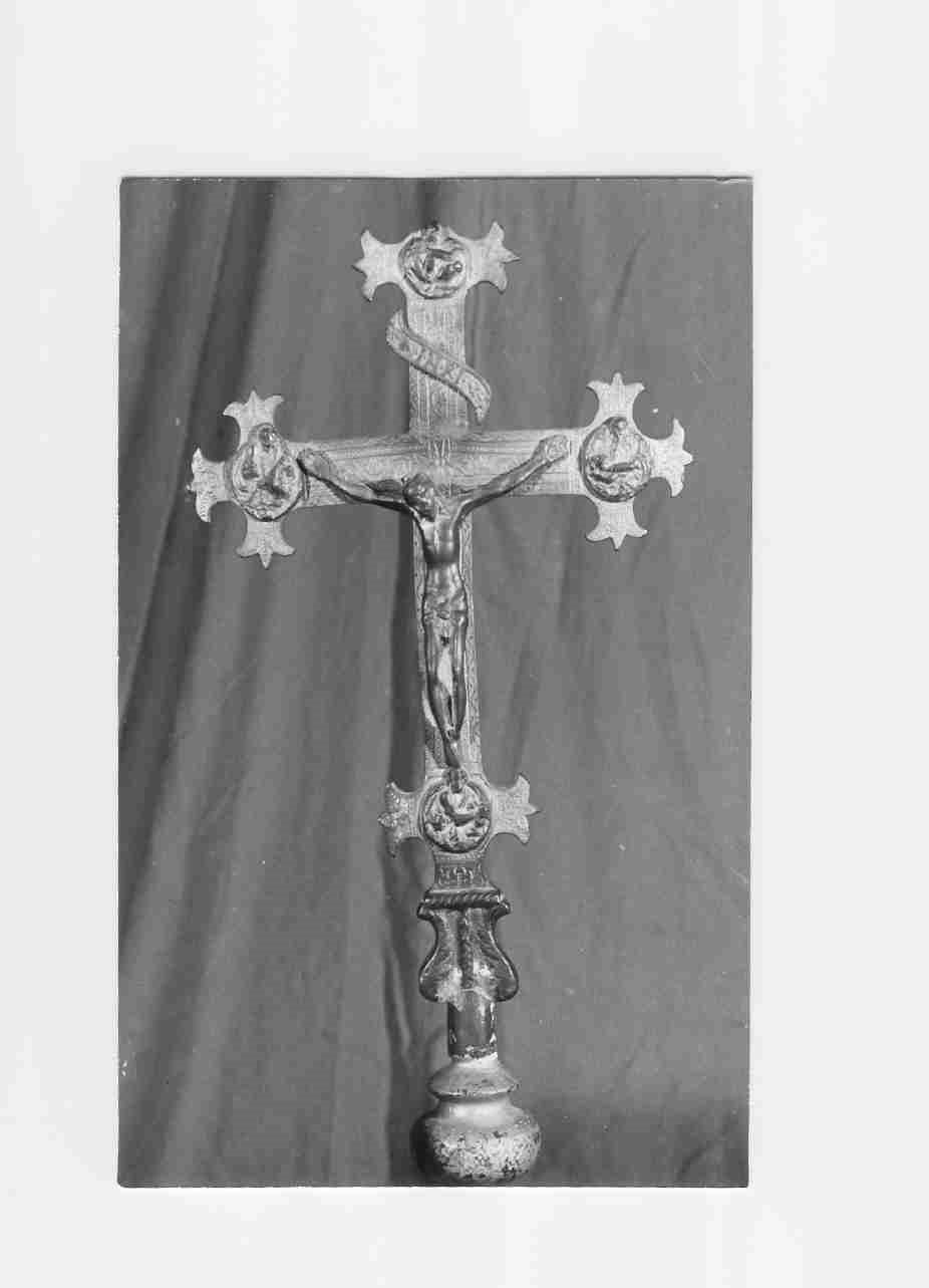 Cristo crocifisso (croce processionale, opera isolata) - bottega Italia centrale (sec. XVIII)