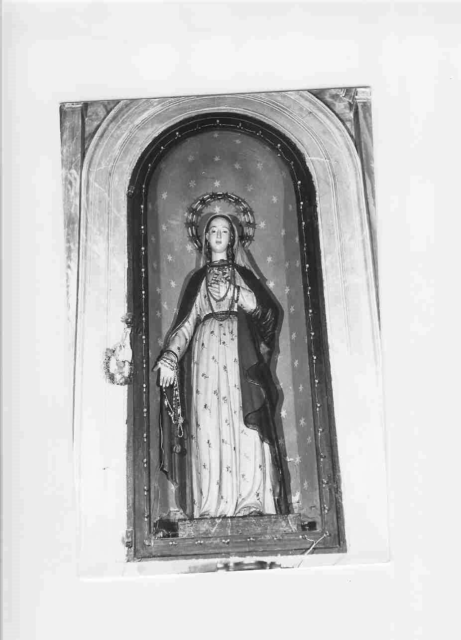 Madonna (statua, opera isolata) - bottega italiana (sec. XIX)