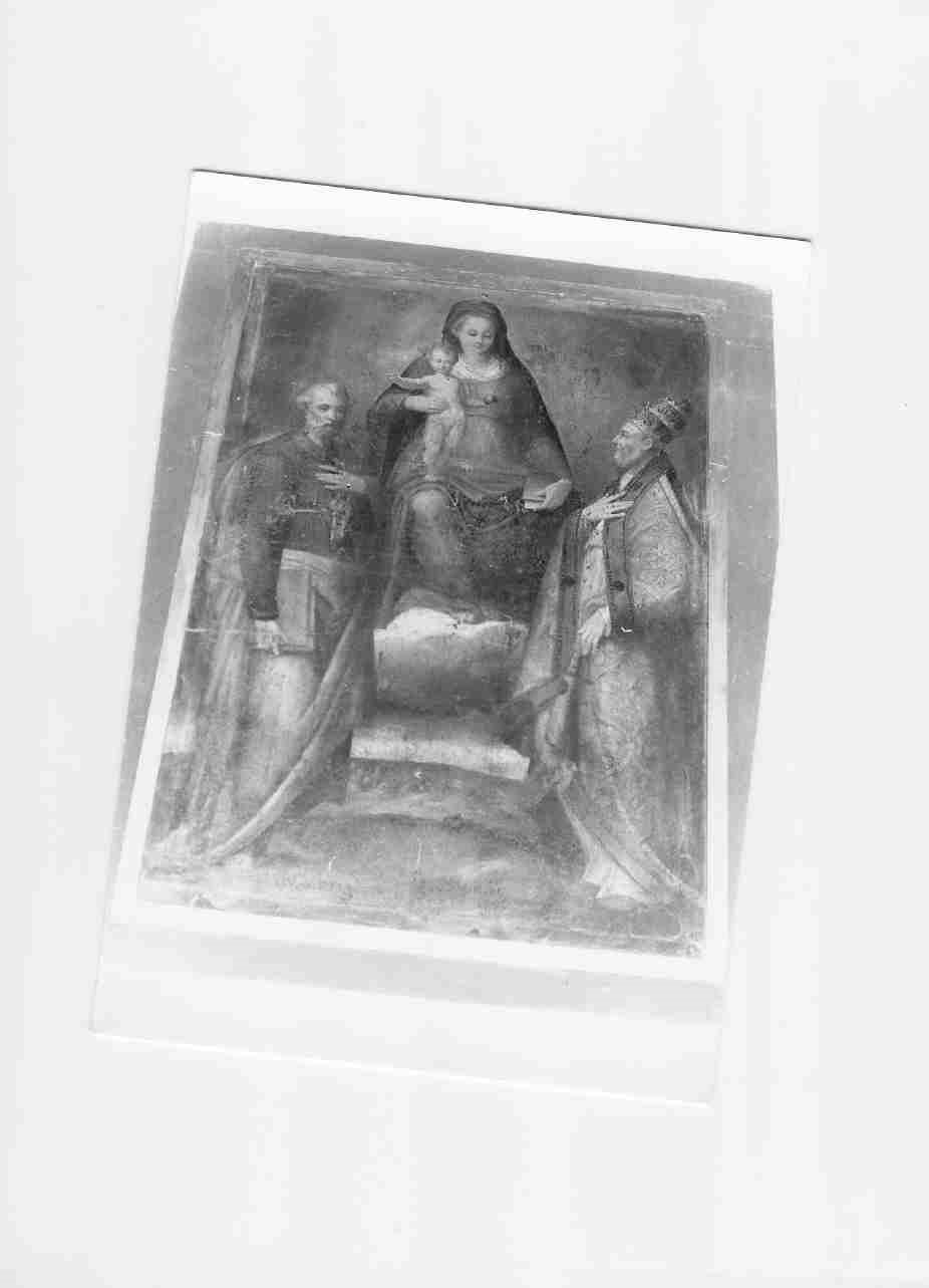 Madonna con Bambino e Santi (dipinto, opera isolata) di Salvi Giovanni detto Pomarancio (attribuito) (sec. XVII)