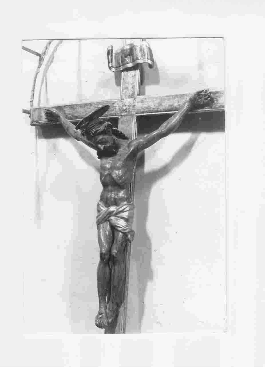 Cristo crocifisso (crocifisso, opera isolata) - bottega Italia centrale (sec. XVII)