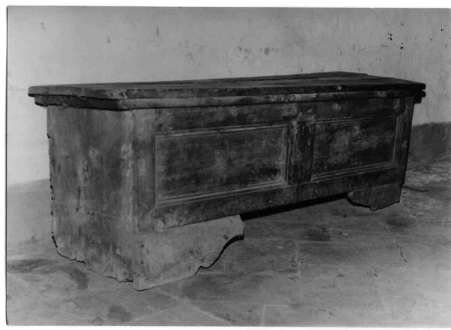 cassapanca, opera isolata - bottega umbra (sec. XVI)