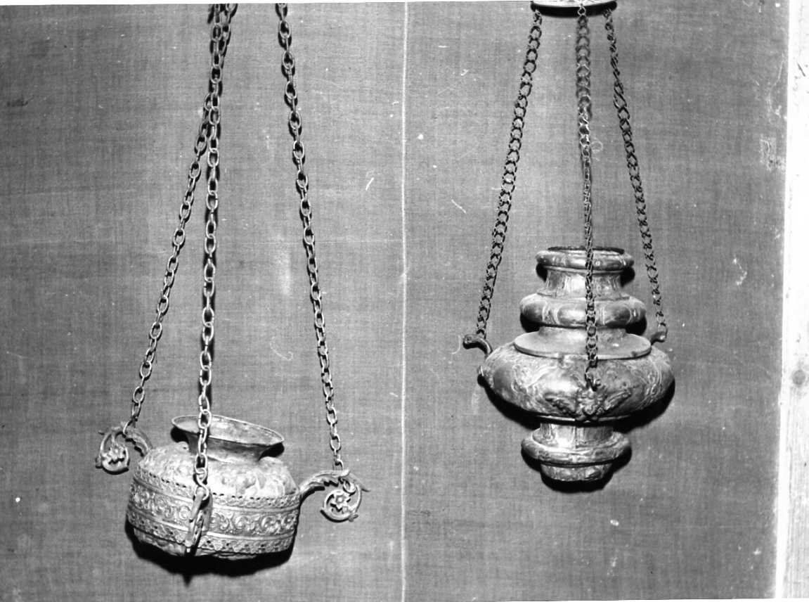 lampada pensile, opera isolata - bottega umbra (sec. XVIII)