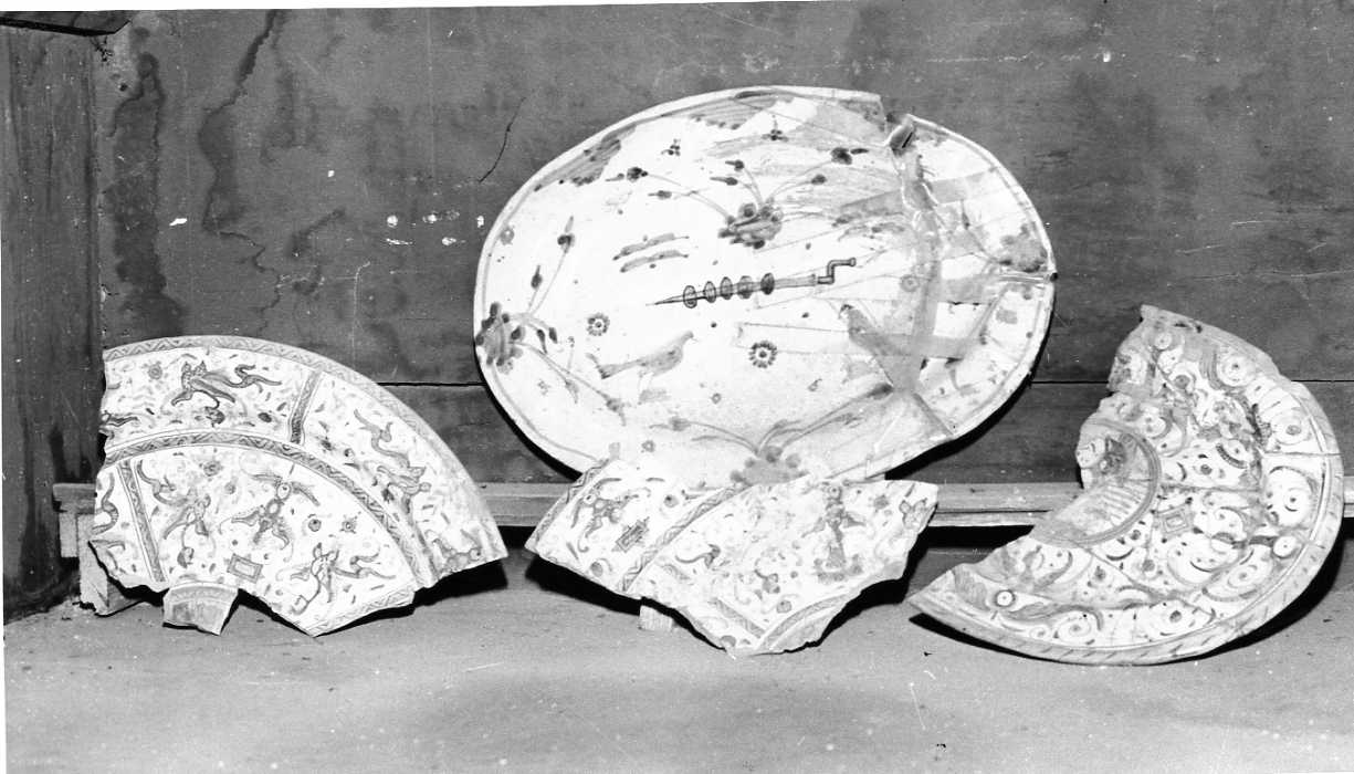 piatto, opera isolata - bottega umbra (secc. XVI/ XVII)
