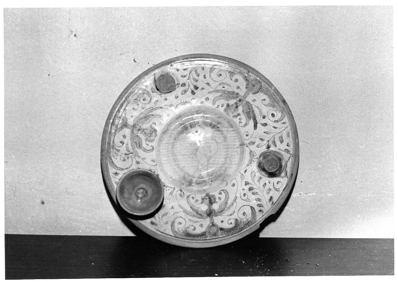 piatto, opera isolata - bottega umbra (secc. XVI/ XVIII)