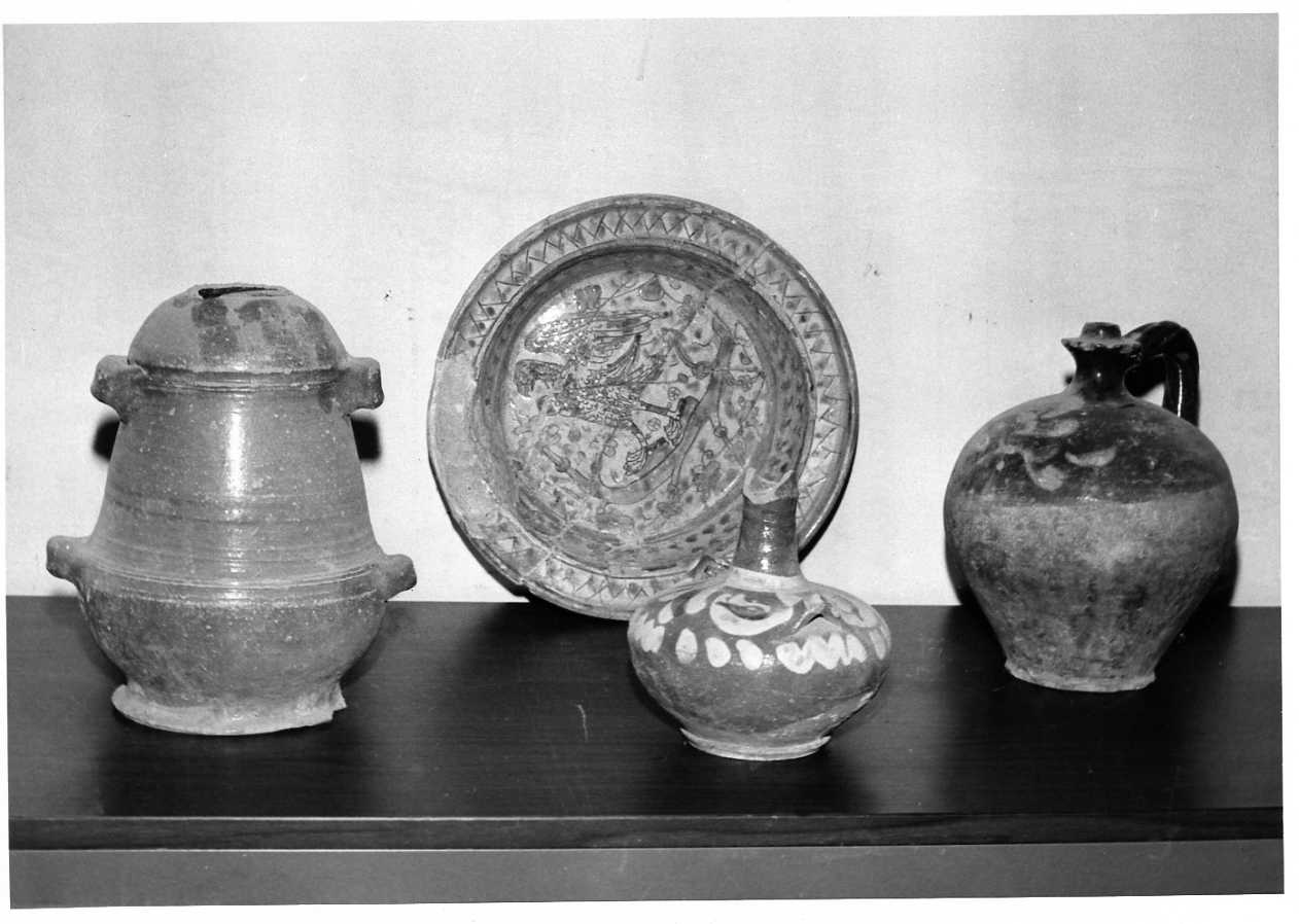 piatto, opera isolata - bottega umbra (secc. XVI/ XVIII)