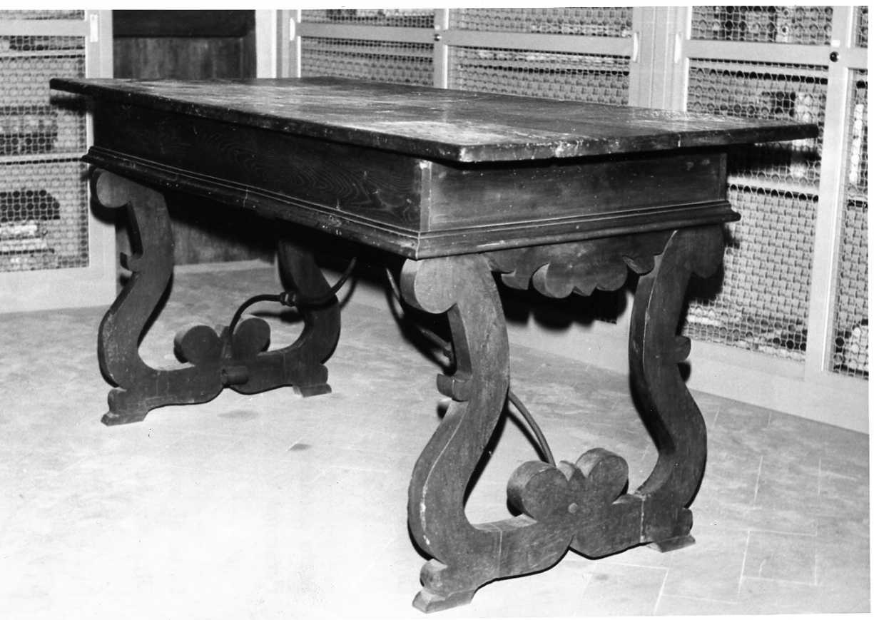 tavolo, opera isolata - bottega umbra (sec. XVII)