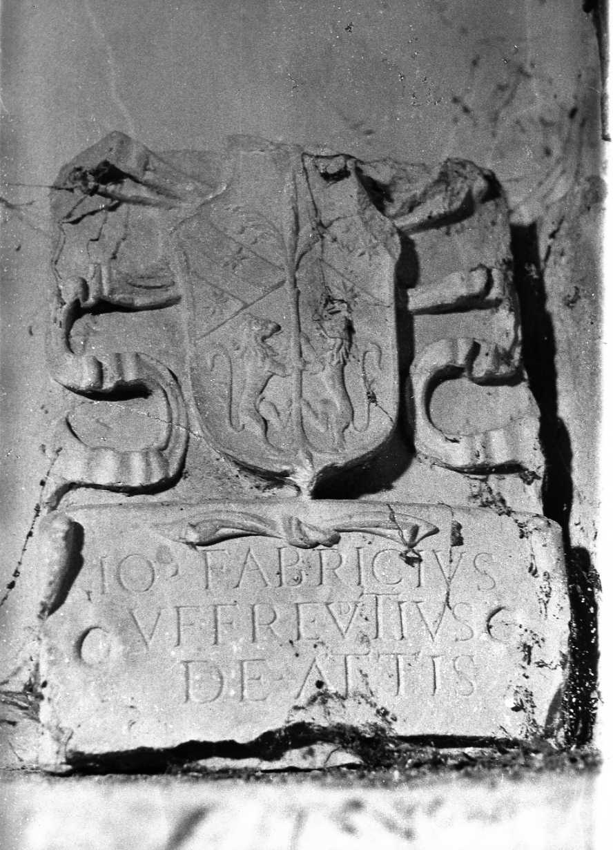 rilievo, frammento - bottega umbra (secc. XVI/ XVII)