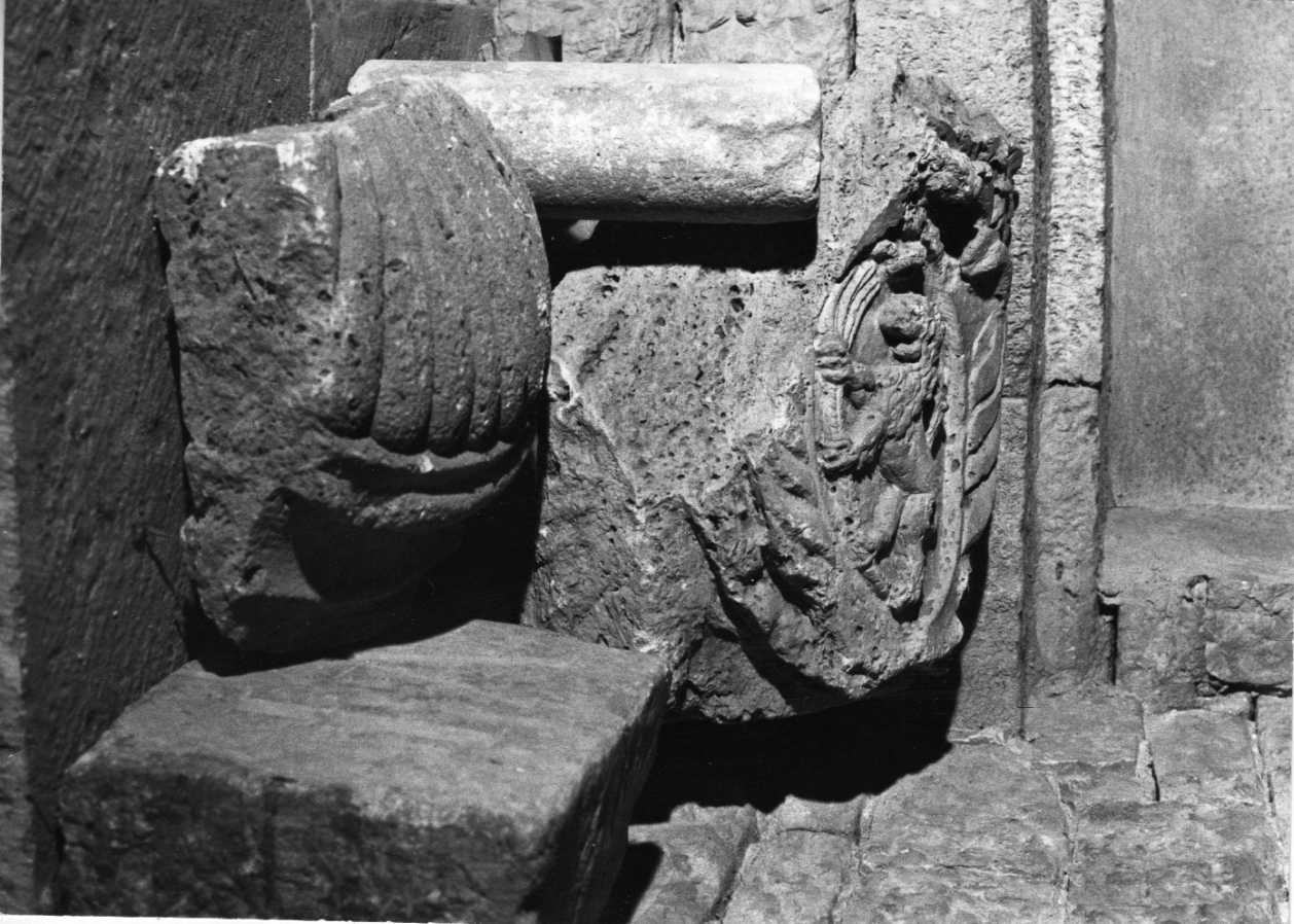 decorazione plastica, opera isolata - ambito italiano (secc. XIII/ XV)