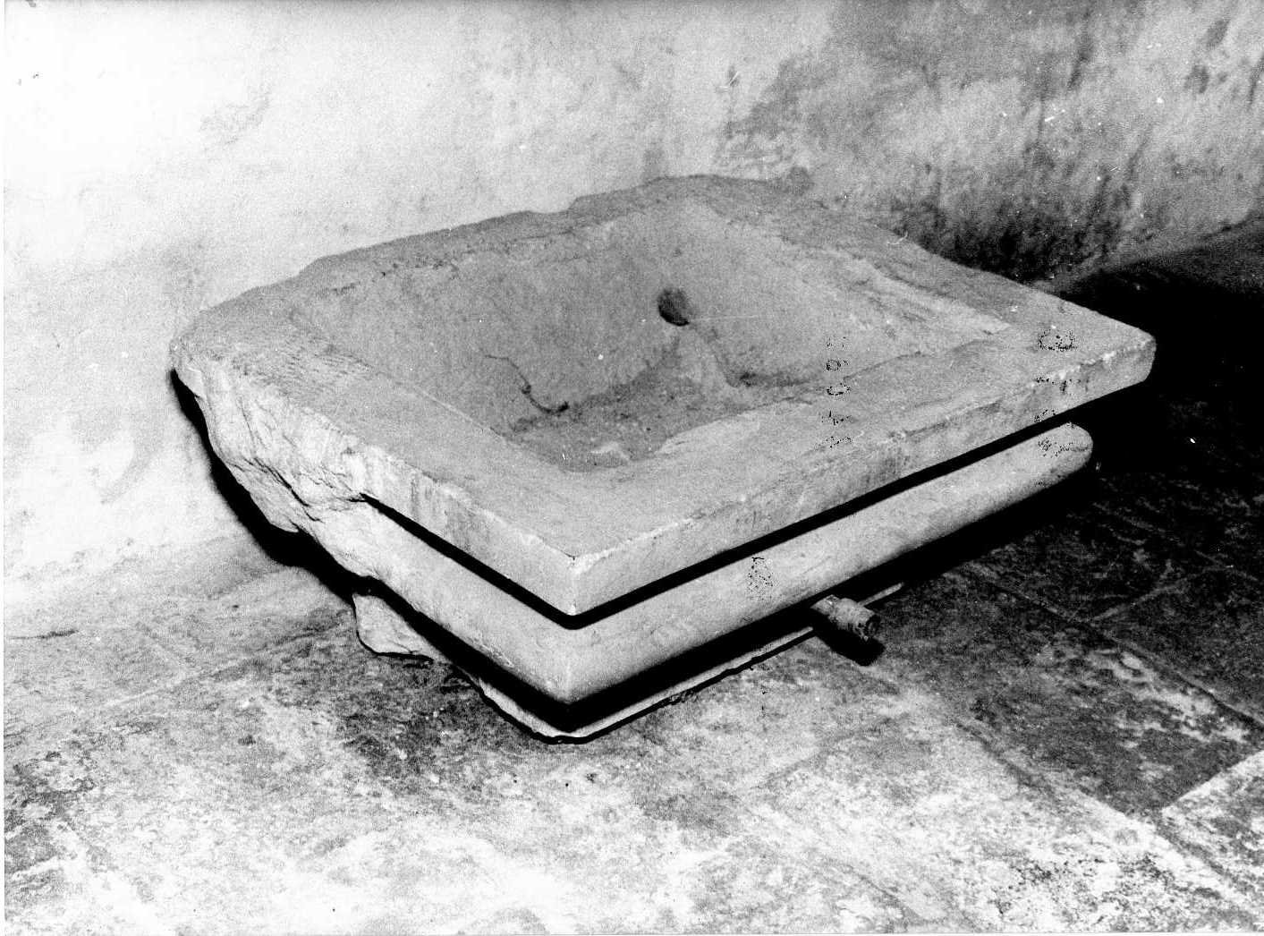 lavandino - bottega Italia centrale (sec. XVI)