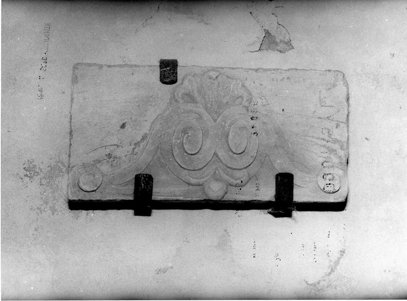 decorazione plastica - bottega Italia centrale (sec. XVII)