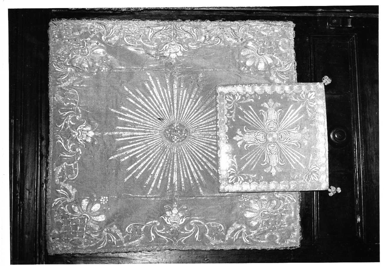 velo di calice, elemento d'insieme - ambito umbro (sec. XVIII)