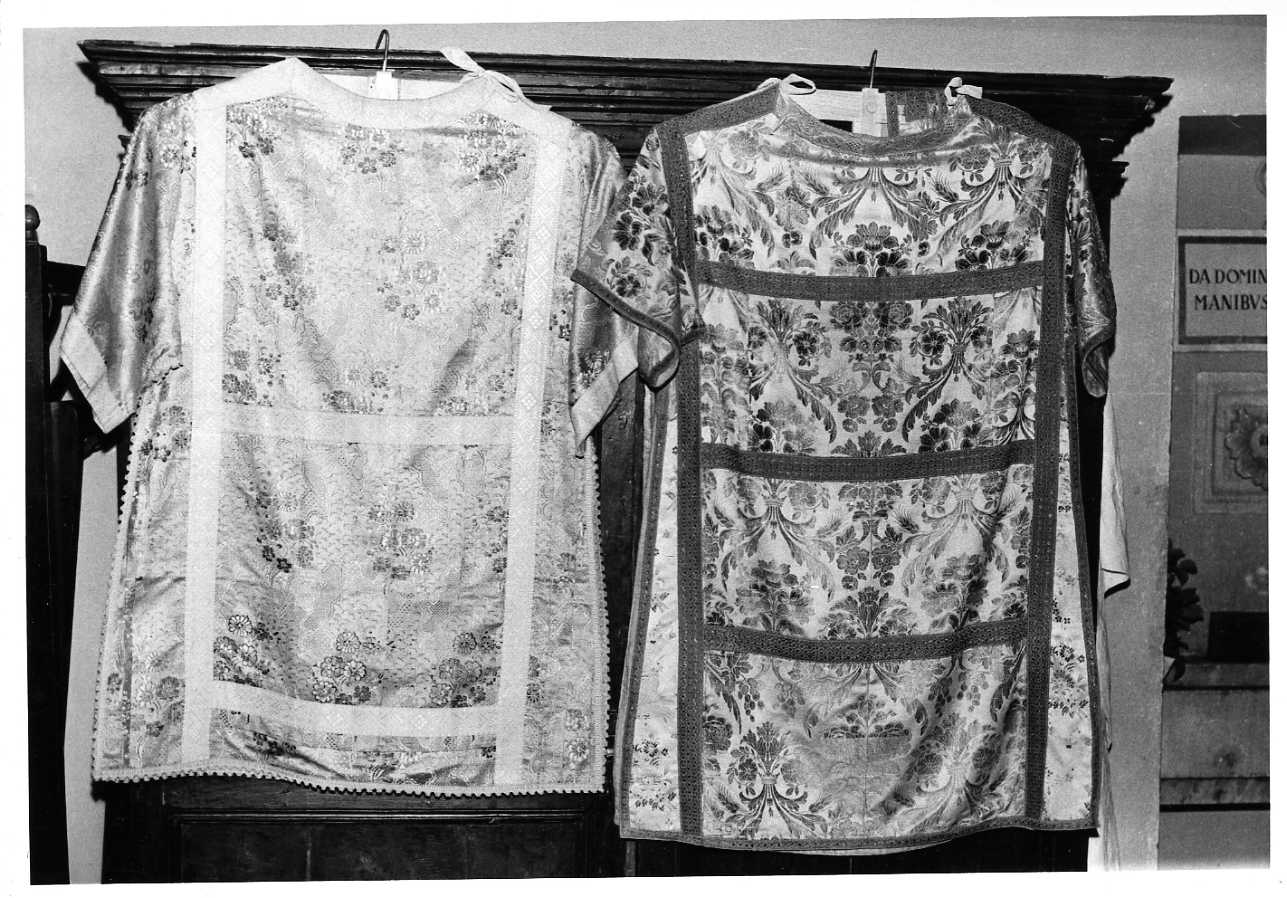 tunicella, elemento d'insieme - ambito umbro (sec. XVIII)