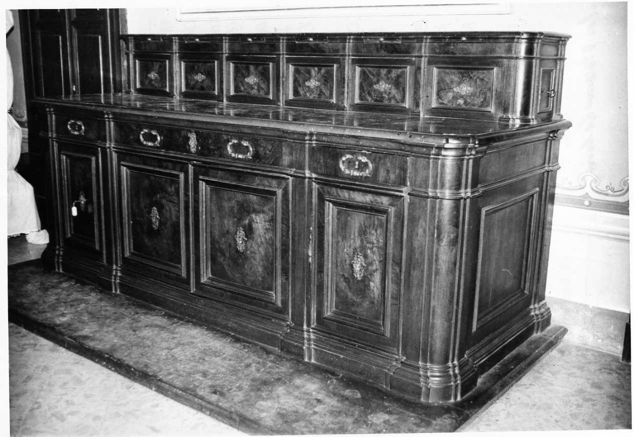 paratore per cattedra vescovile, opera isolata - ambito umbro (sec. XVIII)