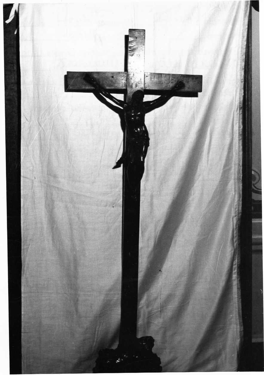 crocifisso, elemento d'insieme - ambito umbro (sec. XVII)