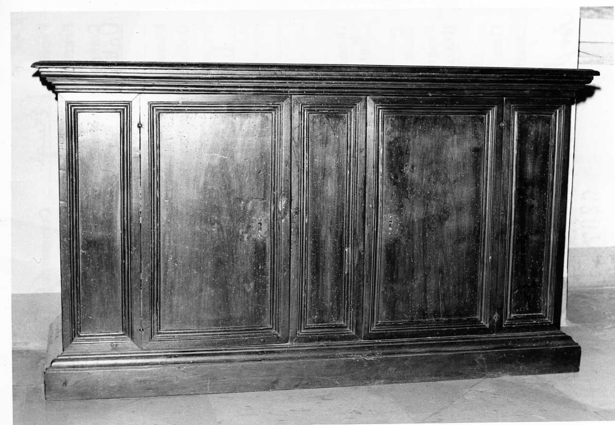credenza, opera isolata - ambito umbro (sec. XVII)