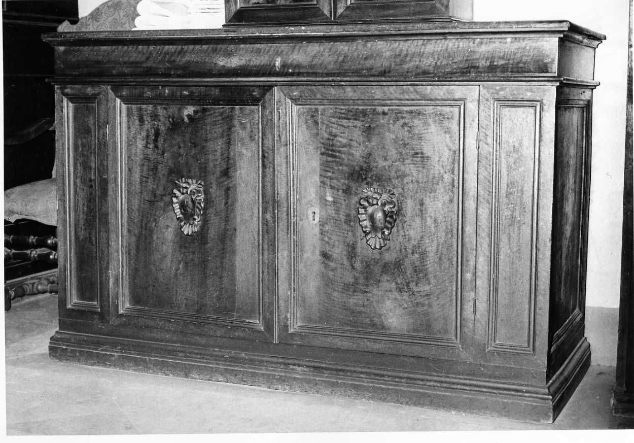 credenza, opera isolata - ambito umbro (sec. XVII)