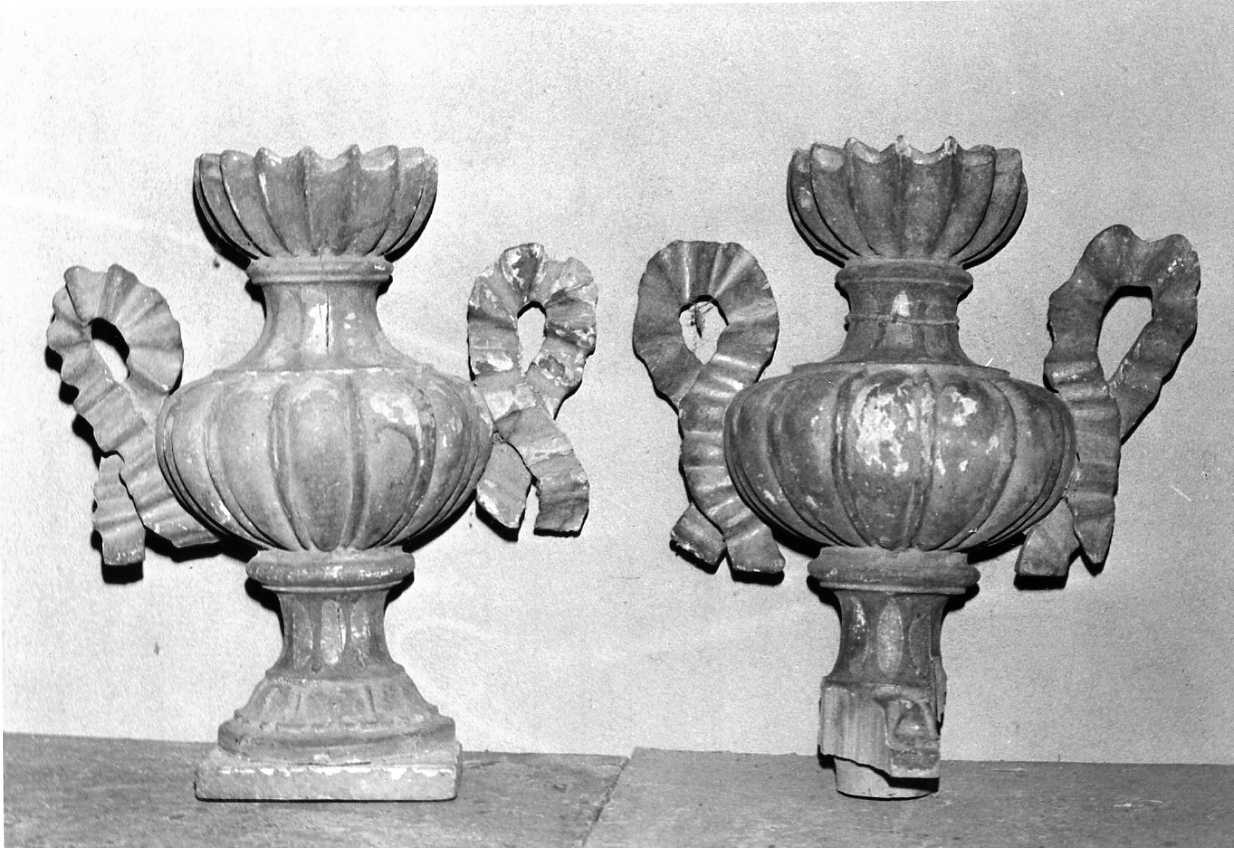 vaso d'altare, coppia - ambito umbro (sec. XVII)