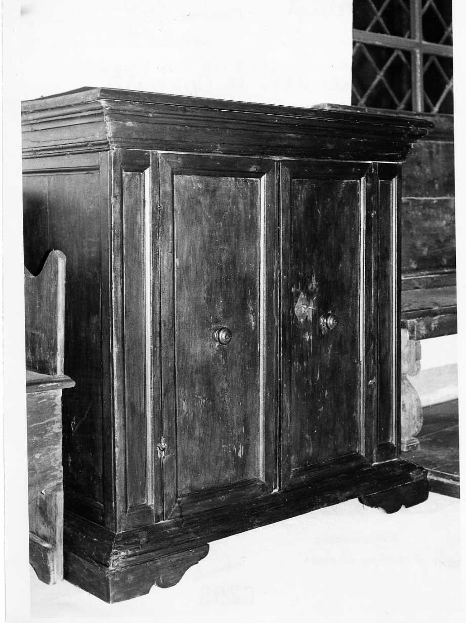 credenza, opera isolata - ambito umbro (sec. XVII)