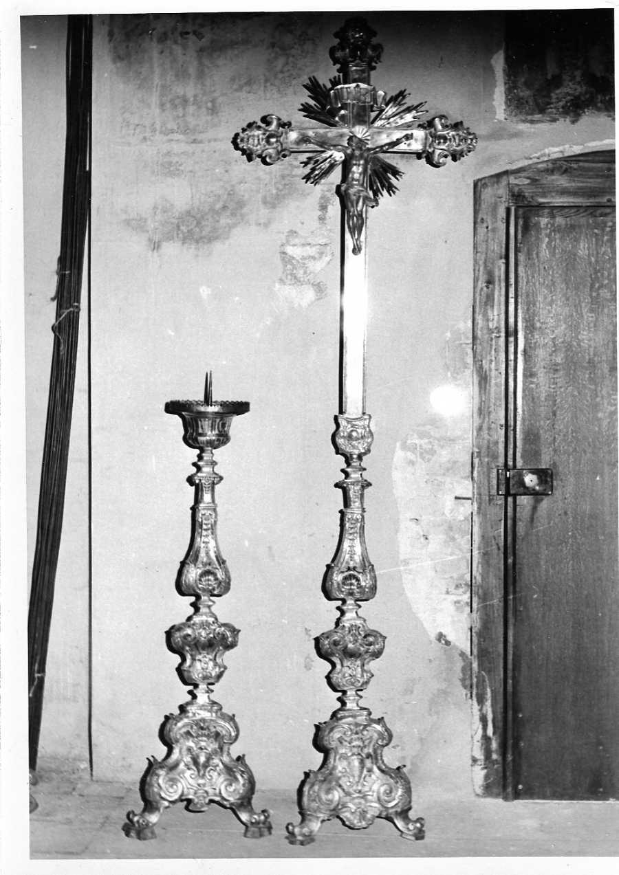 candeliere, elemento d'insieme - ambito umbro (sec. XVIII)