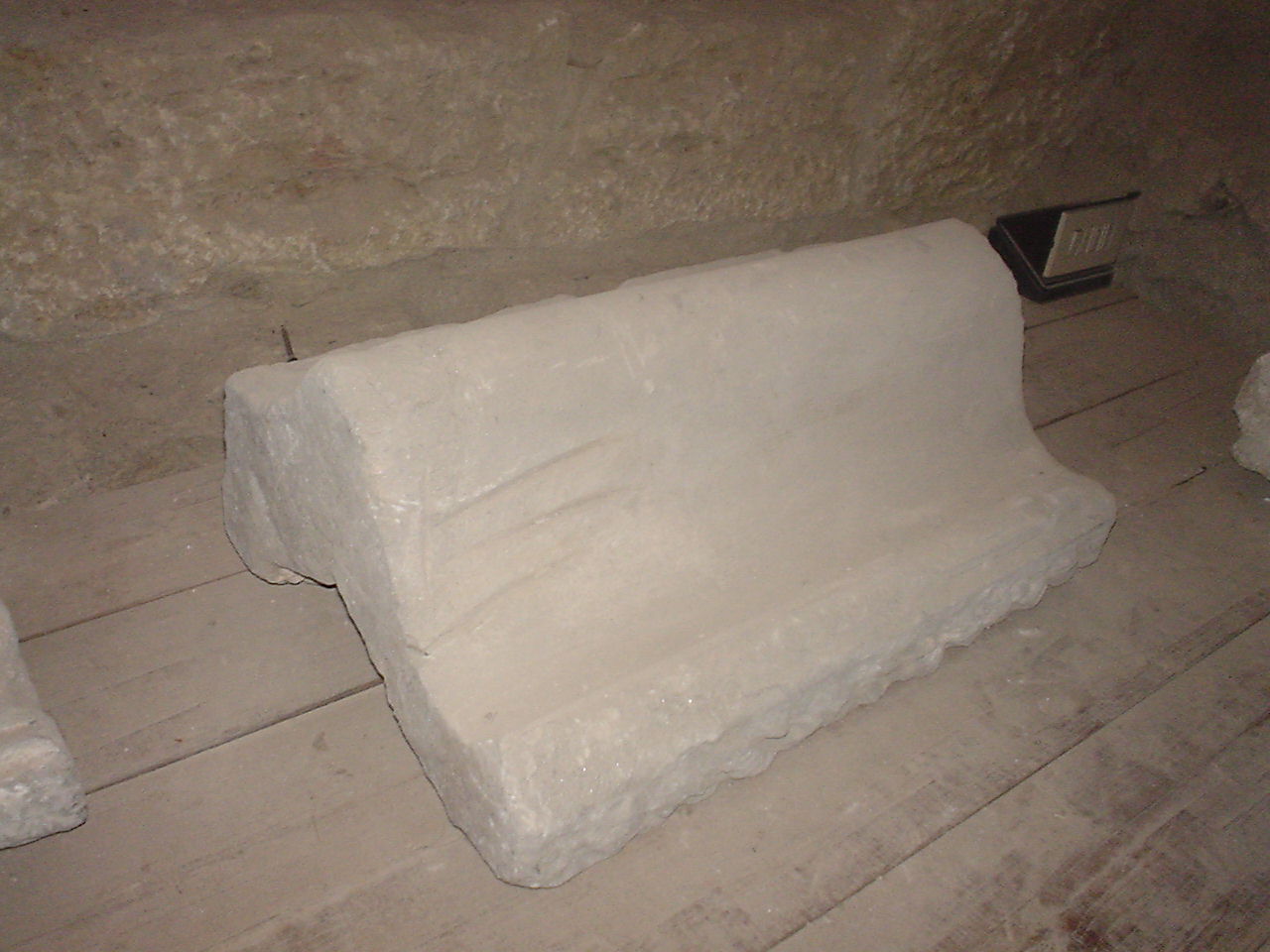 cornice, frammento - bottega Italia centrale (sec. XVII)