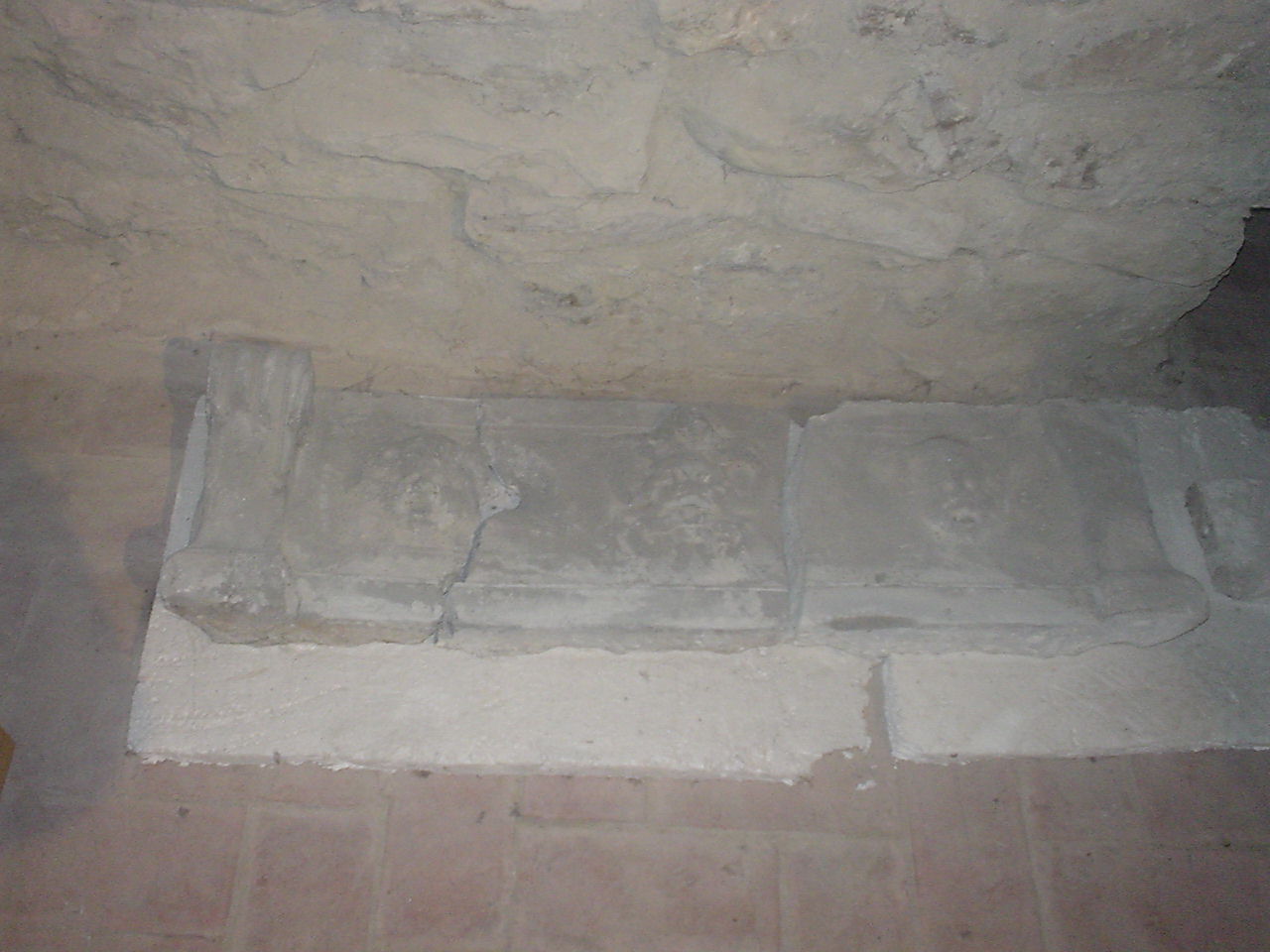 decorazione plastica, opera isolata - bottega Italia centrale (secc. XIV/ XV)