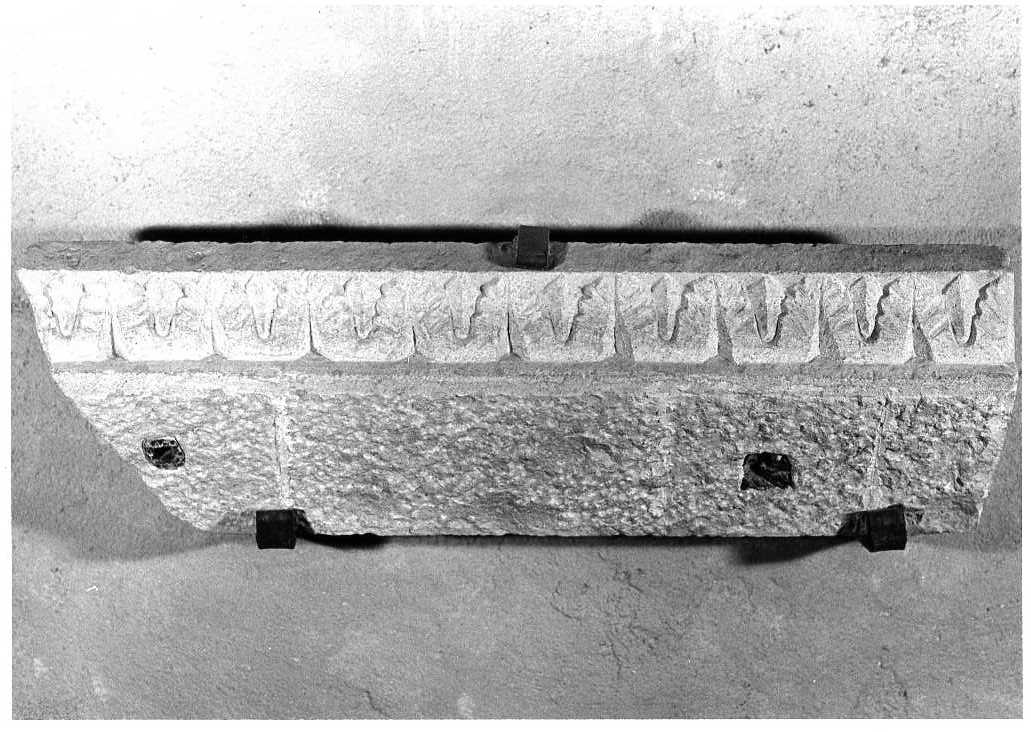 cornice, frammento - bottega Italia centrale (sec. XIV)