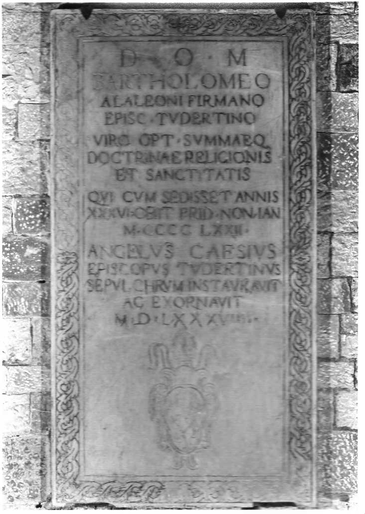 lapide tombale, opera isolata - bottega Italia centrale (sec. XVI)