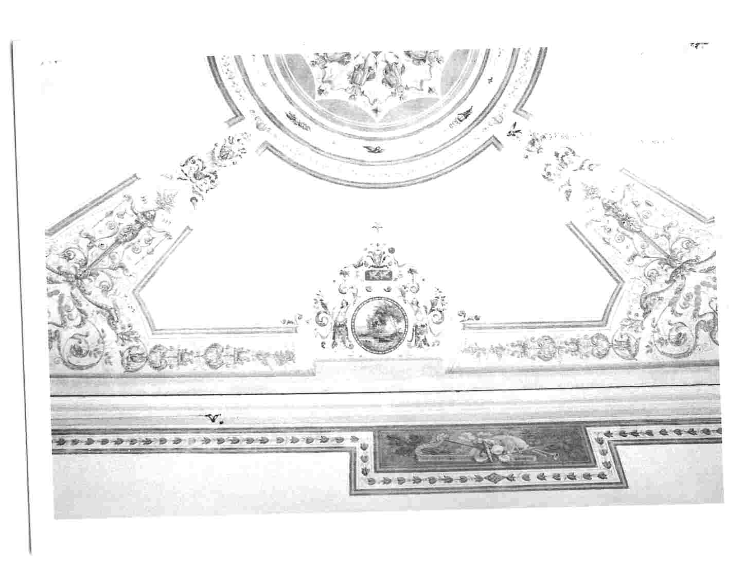 motivi vegetali e strumenti musicali (dipinto, opera isolata) - ambito Italia centrale (fine/inizio secc. XIX/ XX)