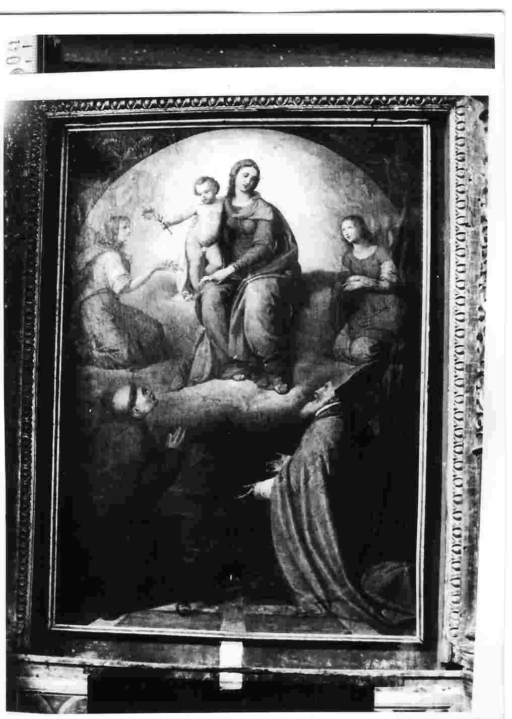 Madonna delle Grazie tra S. Florido e S. Filippo Benizzi (stendardo, elemento d'insieme) di Chialli Vincenzo (prima metà sec. XIX)