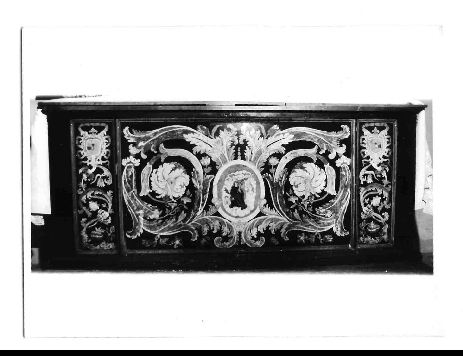 San Filippo Benizi (paliotto, elemento d'insieme) - bottega umbra (inizio sec. XVII)