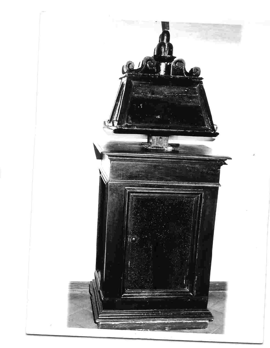 leggio, opera isolata - bottega Italia centrale (sec. XVII)