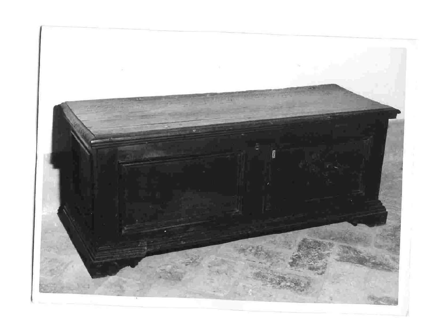 cassapanca, opera isolata - bottega umbra (sec. XVII)