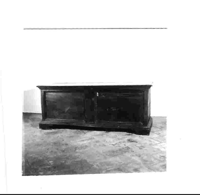 cassapanca, opera isolata - bottega umbra (sec. XVII)