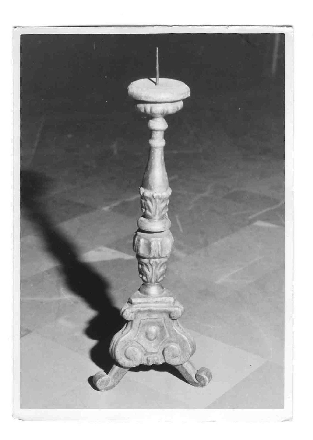 candeliere, serie - bottega Italia centrale (sec. XVII)