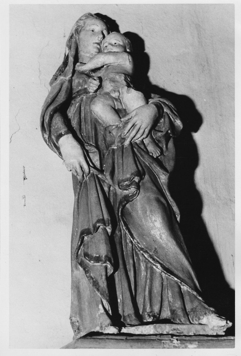 Madonna con Bambino (statua, opera isolata) - bottega Italia centrale (sec. XVI)