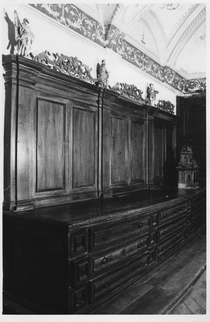 paratoio, elemento d'insieme - bottega Italia centrale (secc. XVII/ XVIII)