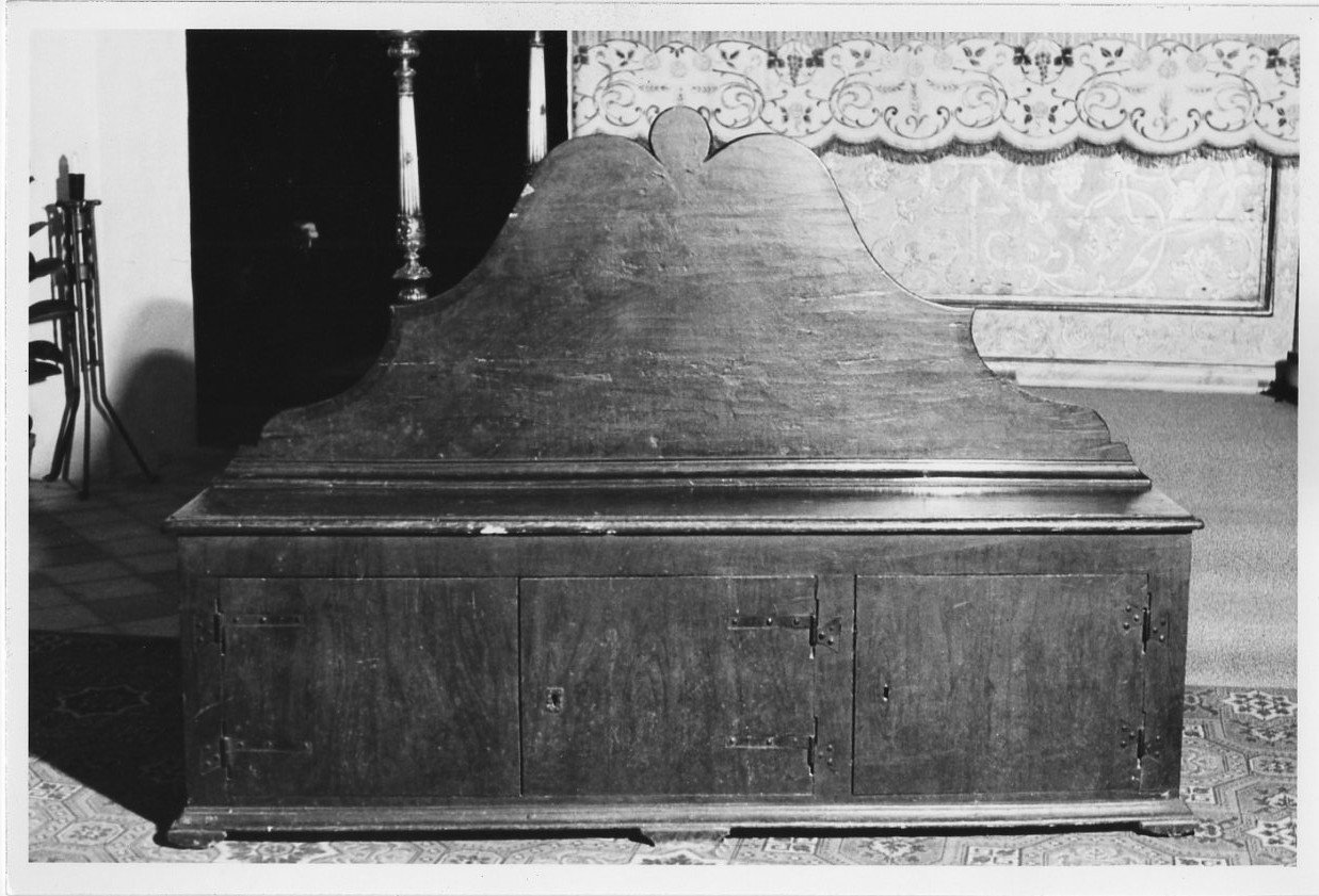 cassapanca, opera isolata - bottega Italia centrale (sec. XVII)